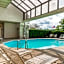 WestSpring Inn - Westlake Cleveland