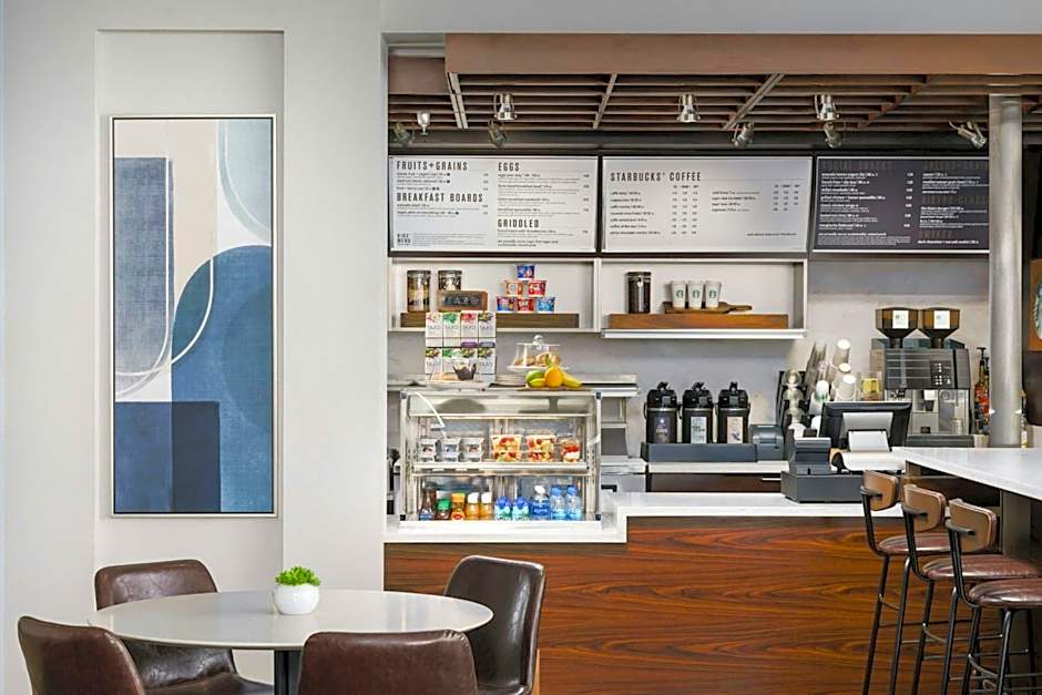 Courtyard by Marriott Los Angeles Woodland Hills
