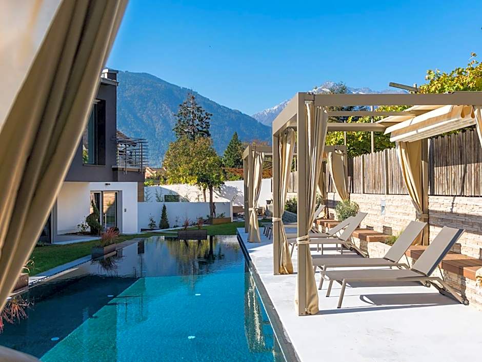 Merangardenvilla adults only