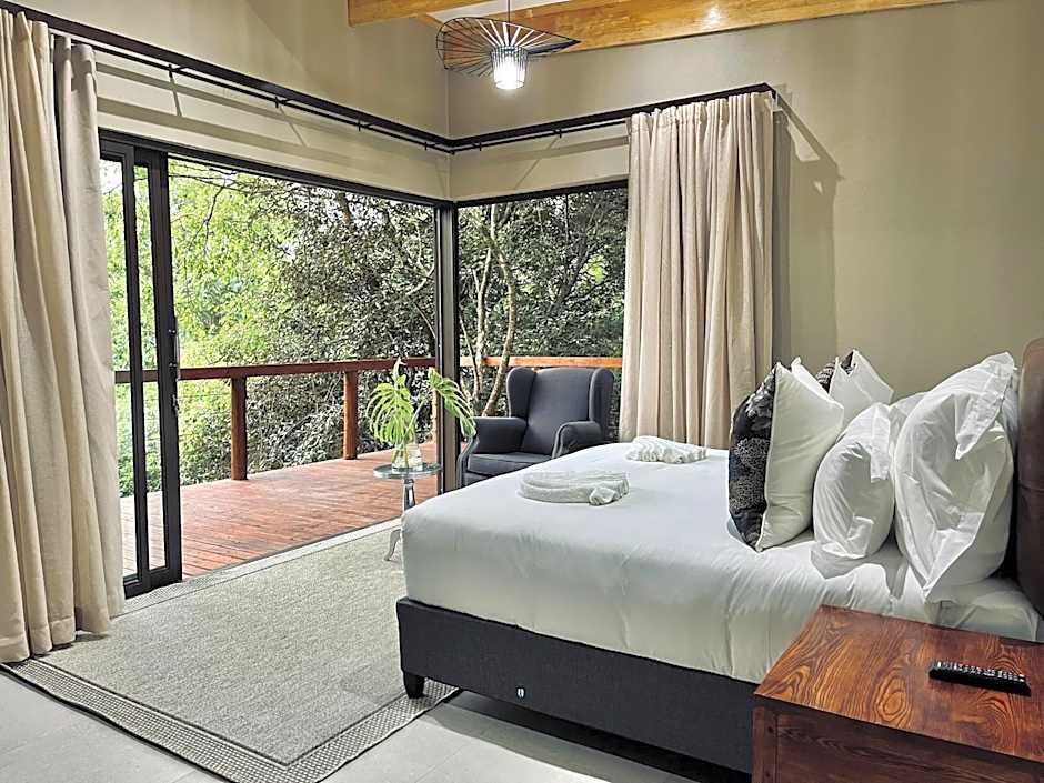 Bushbaby Valley Lodge