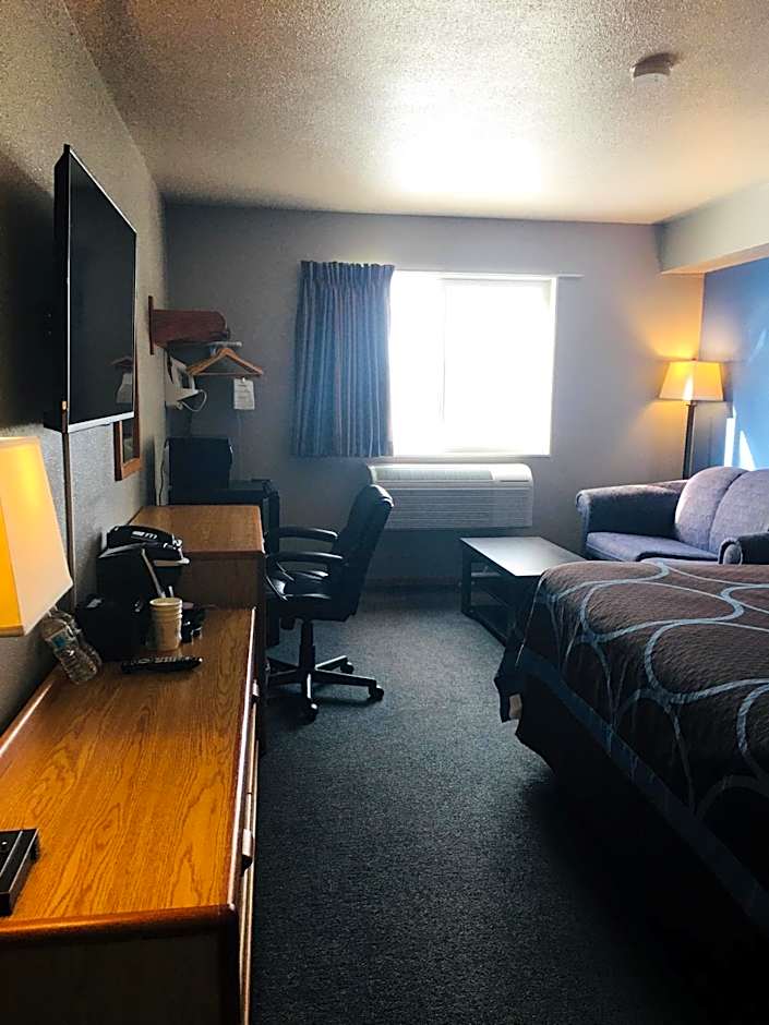 Super 8 by Wyndham Swift Current