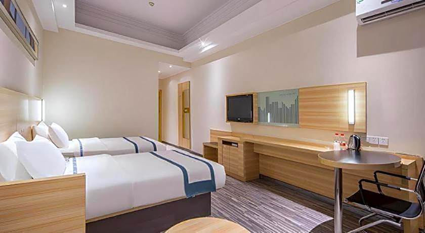 City Comfort Inn Zhuhai Fisher Girl Qinglv Road Seaside Swimming Field