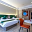 Yiju Hotel (Ningbo Southern Business District Mingzhou Hospital)