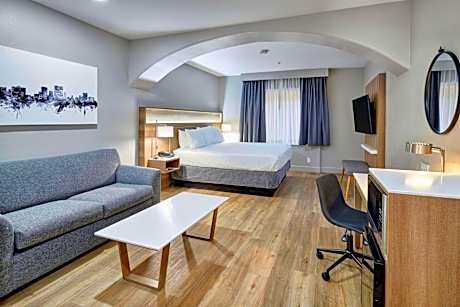 King Room - Non-Smoking