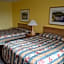 Sky Lodge Inn & Suites - Delavan