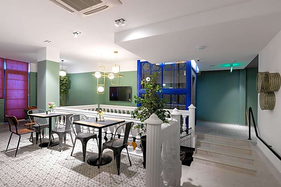 Vera Hills Boutique Hotel