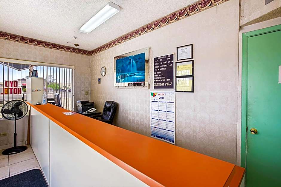 OYO Hotel Yuma AZ - I-8 US-95