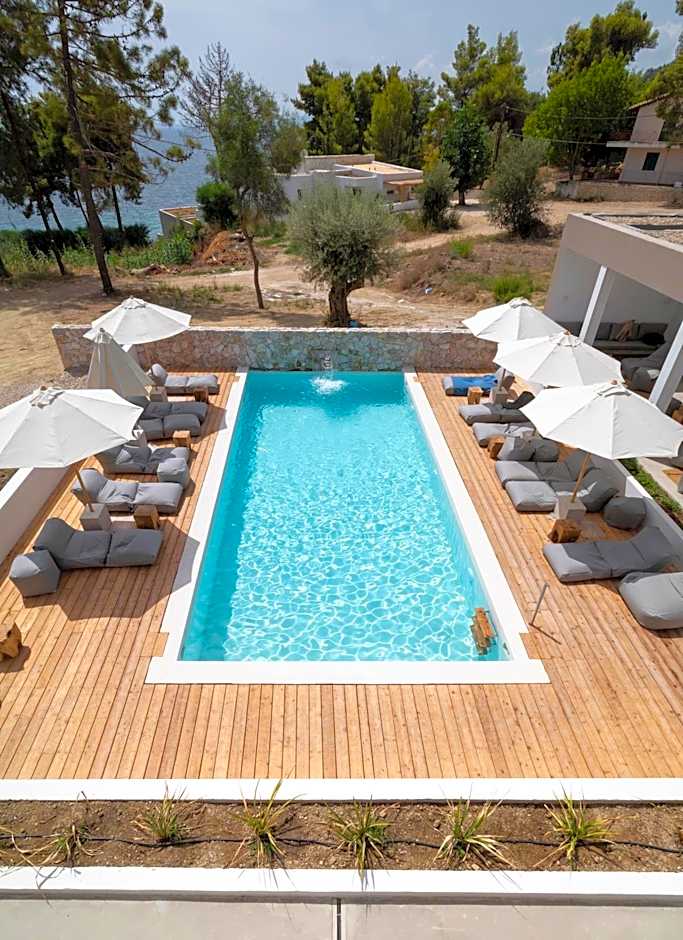 ARION SEASIDE SUITES