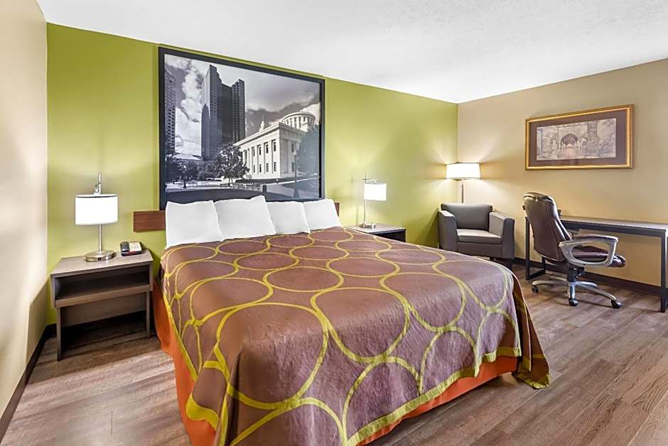 Super 8 by Wyndham Bellefontaine