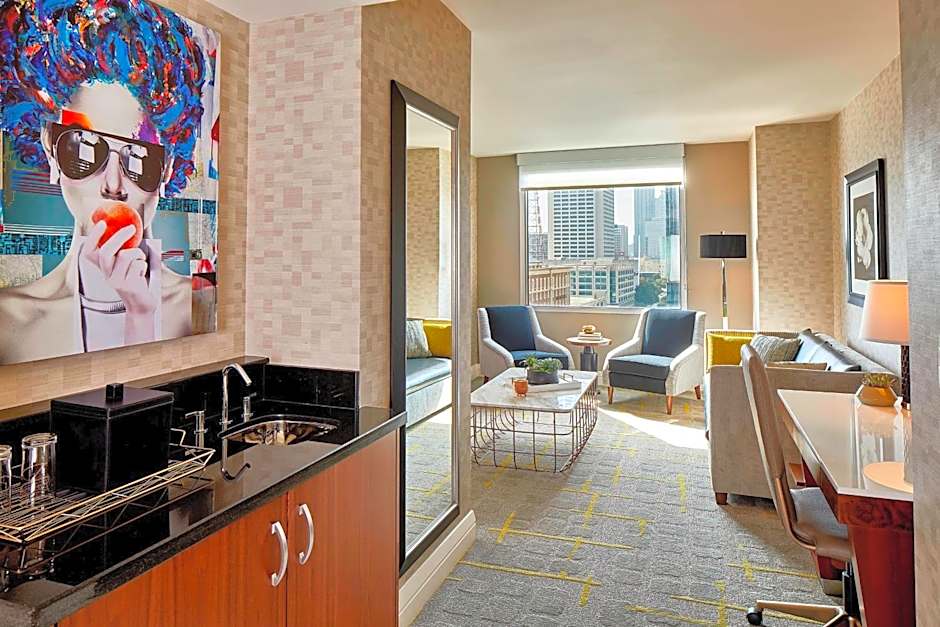 Renaissance by Marriott Atlanta Midtown Hotel