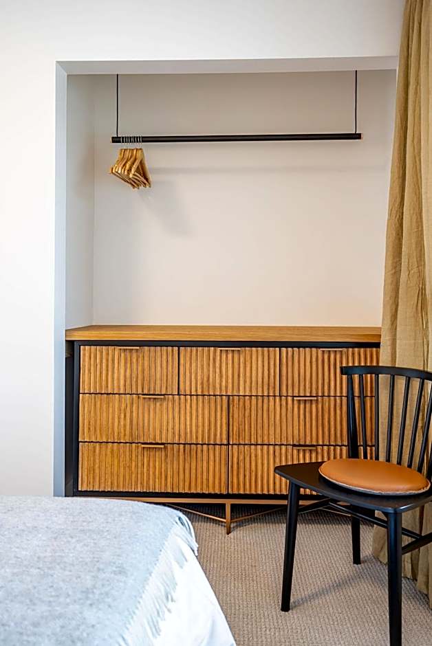 Sea Eagles Landing by Revelstoke Vacations