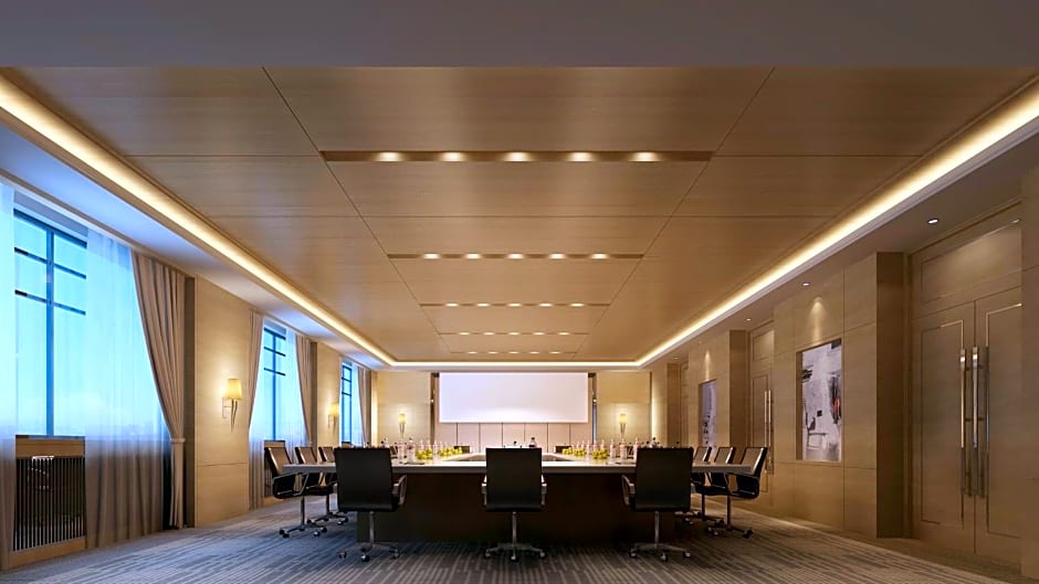 Holiday Inn & Suites Hulunbuir, an IHG Hotel