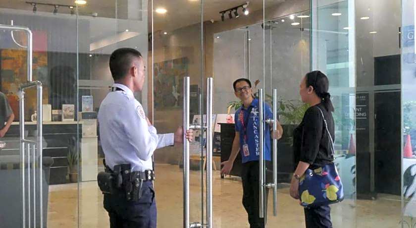 Lancaster Hotel Manila
