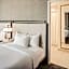 DoubleTree By Hilton Hotel Jersey City