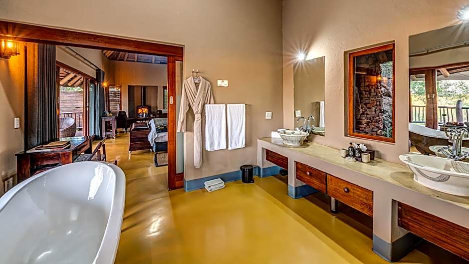 Etali Safari Lodge