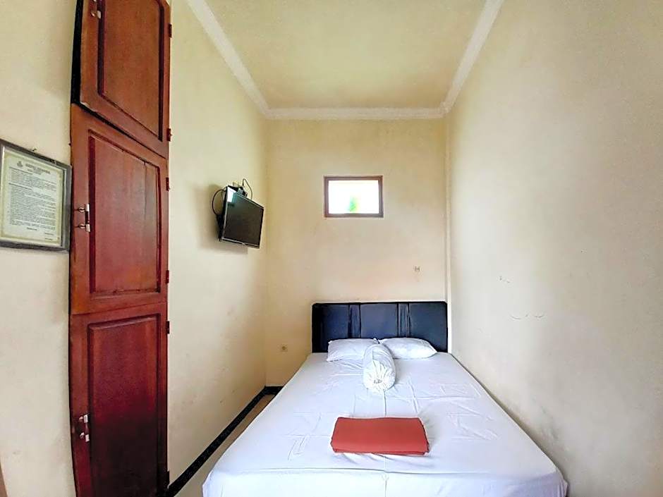 Griya Juanda Syariah near RS Dharma Husada Probolinggo Mitra RedDoorz