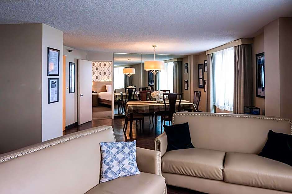 Radisson Hotel Duluth-Harborview