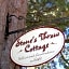 Stone's Throw Cottage Bed and Breakfast