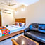 FabHotel Jansi Deluxe - Nr. Gandhipuram Bus stand