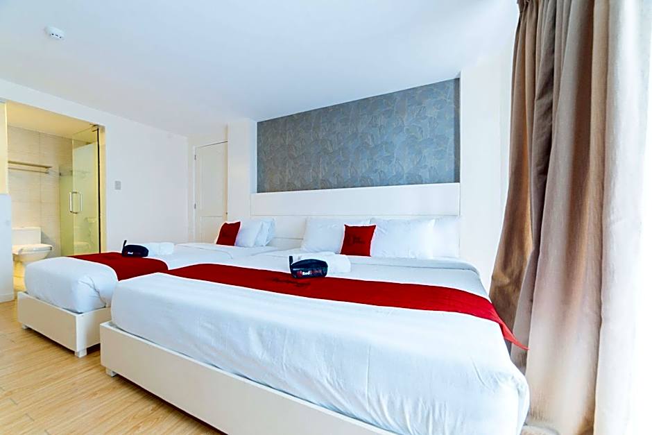 RedDoorz Plus at Hotel Metro Kalibo