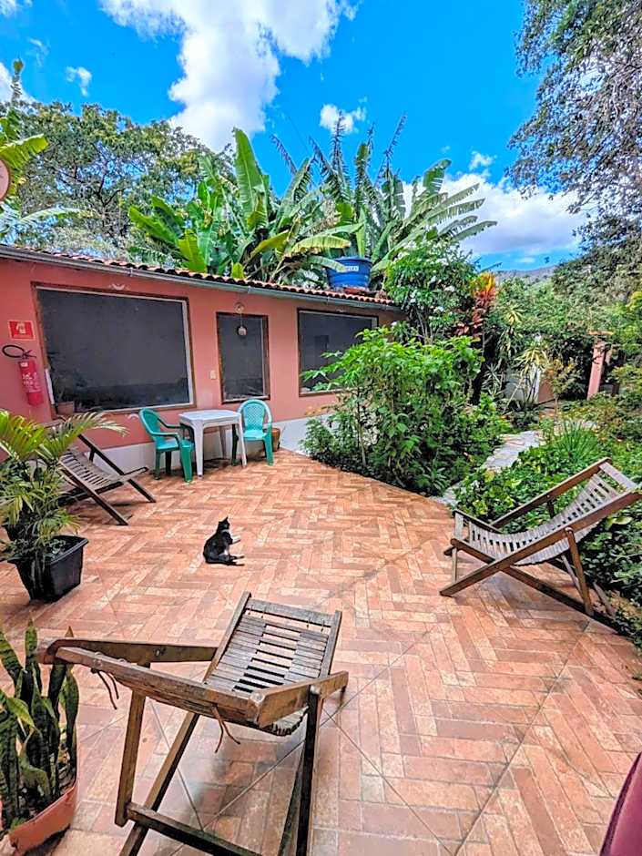 Casa das Irmãs - Só Mulheres - Women Only