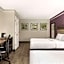 La Quinta Inn & Suites by Wyndham San Antonio Lackland