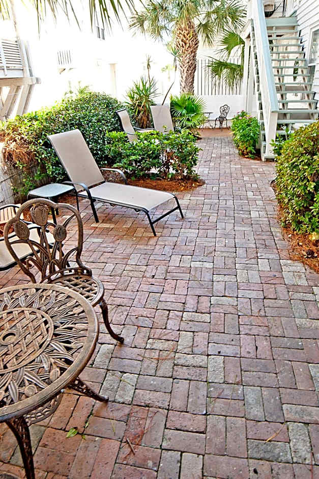 DeSoto Beach Gardens