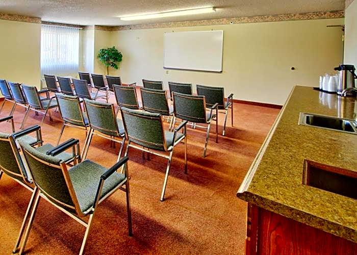 Western Skies Inn & Suites