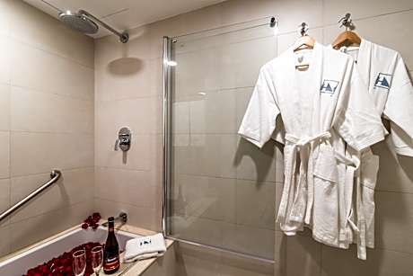 Junior Suite with 2 beds