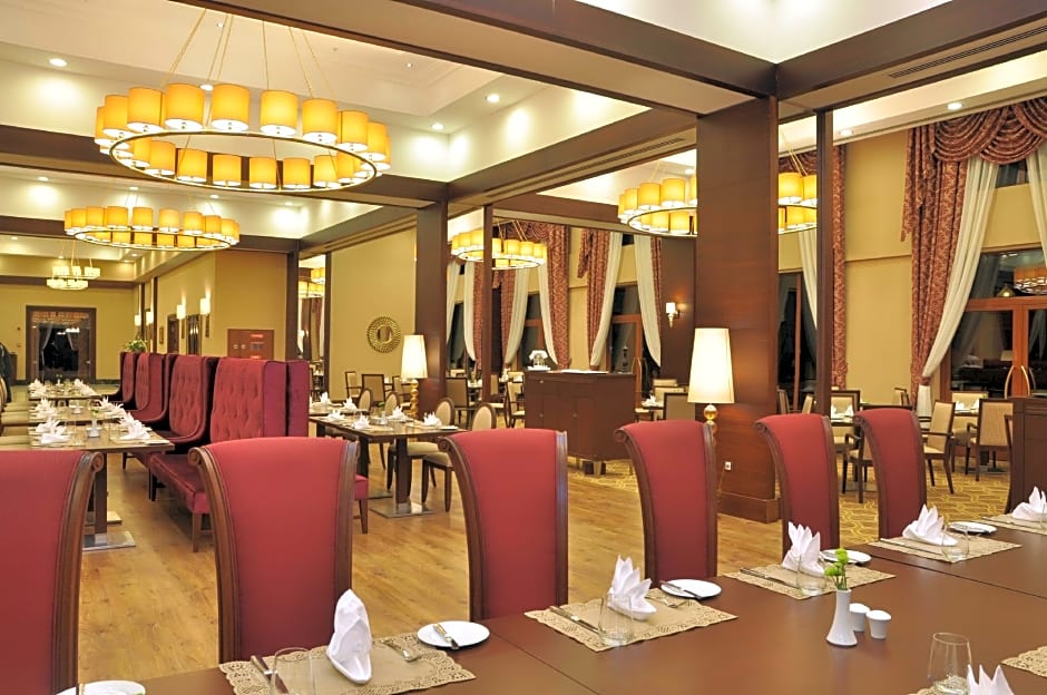 Wellborn Luxury Hotel