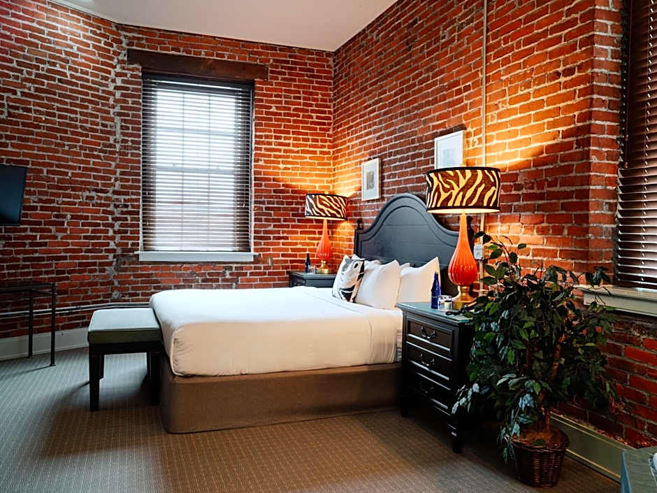 Lancaster Arts Hotel