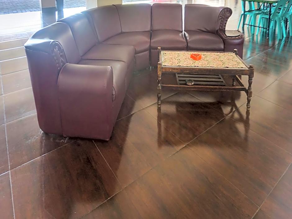 Capital O 91534 Wisma Metro Permai