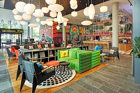 citizenM Seattle South Lake Union