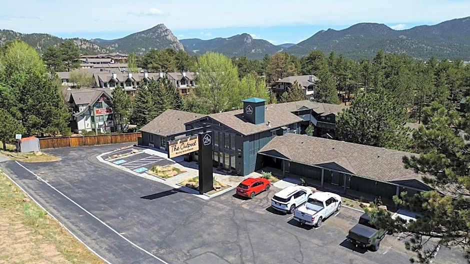 Trailhead Lodge