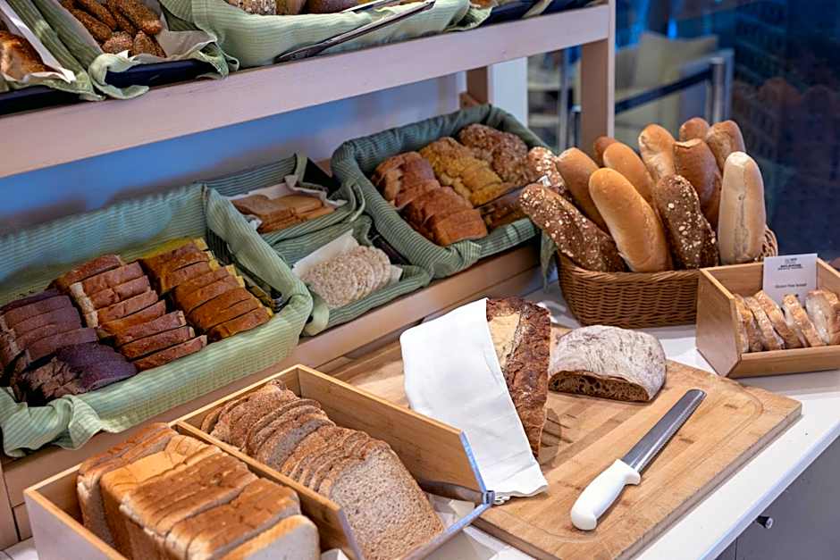 Atlantis Beach Hotel