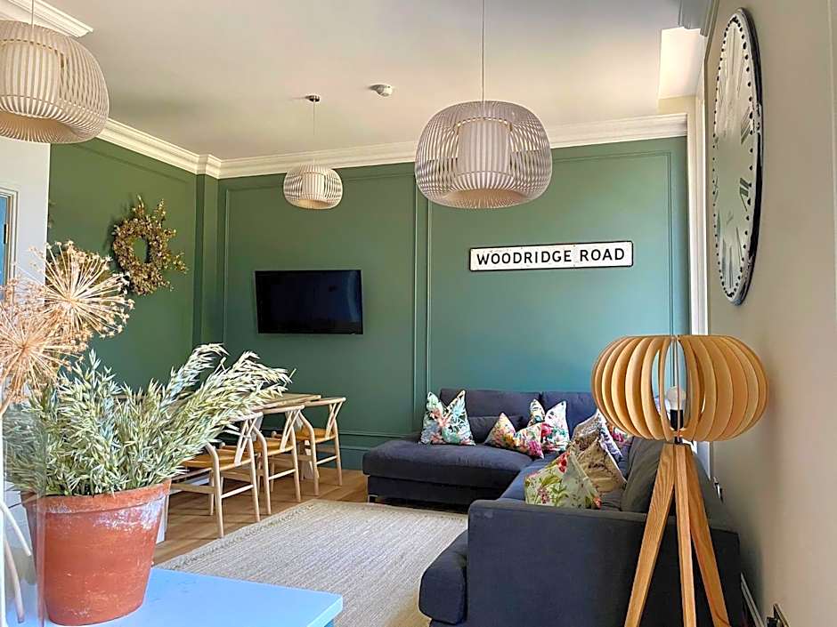 Railway House York by Chateau Anna