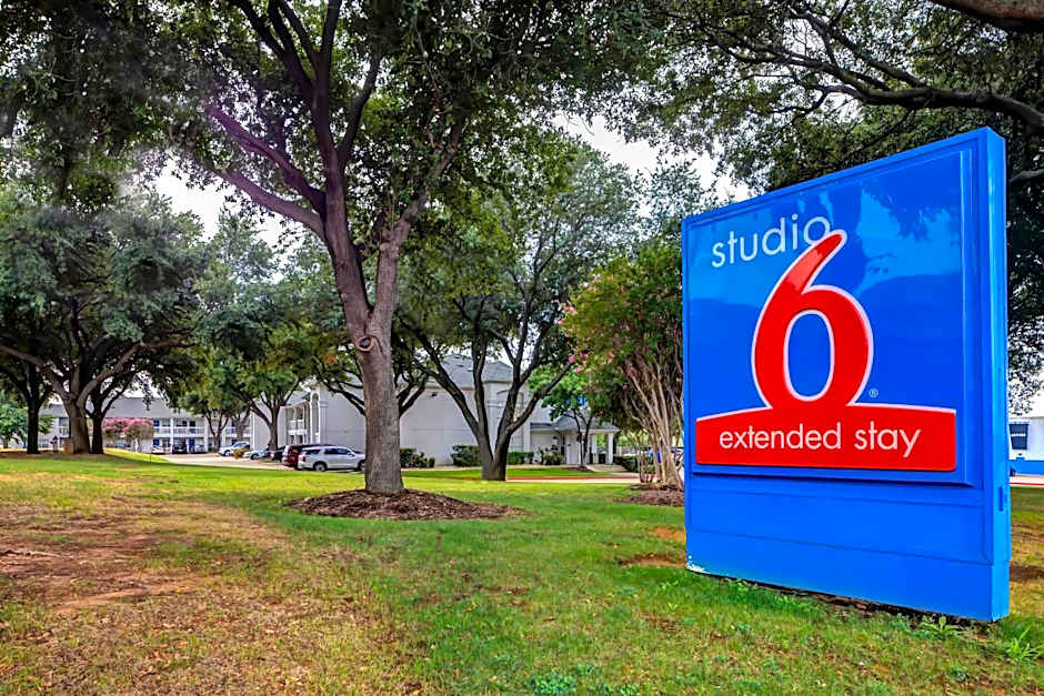 Studio 6-Arlington, TX - South - Dallas