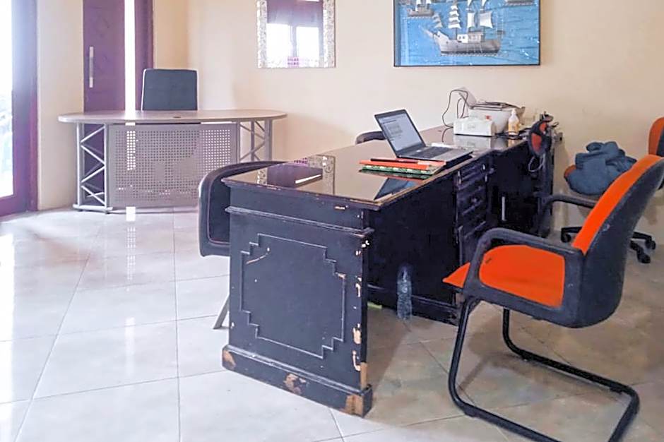 Makaliwe Mitra RedDoorz