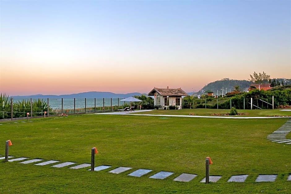 Praia Do Estaleiro Guest House Pousada