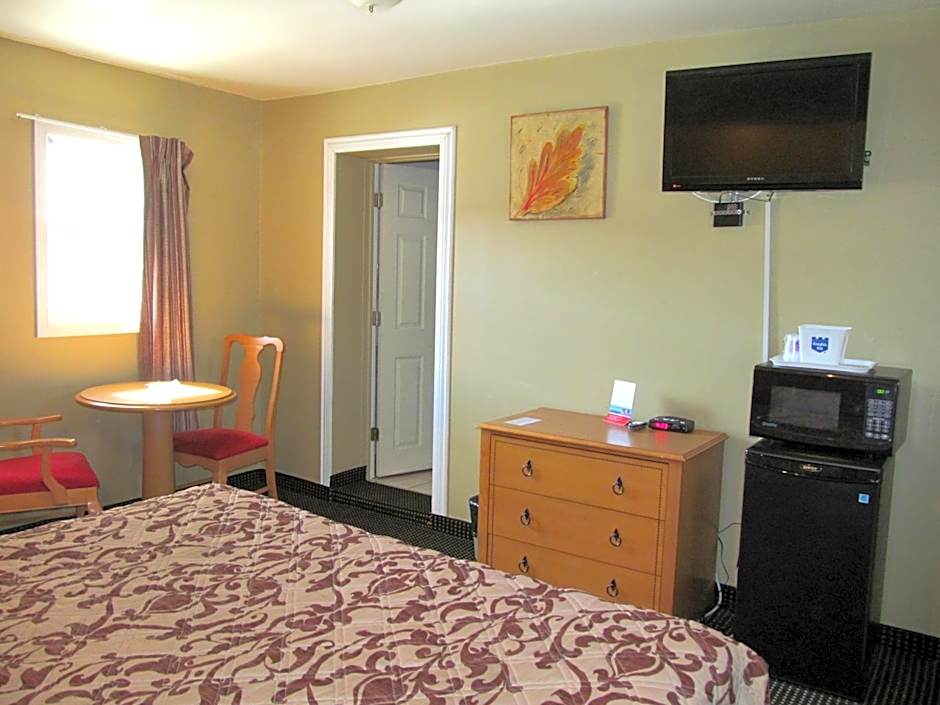 Knights Inn London Airport