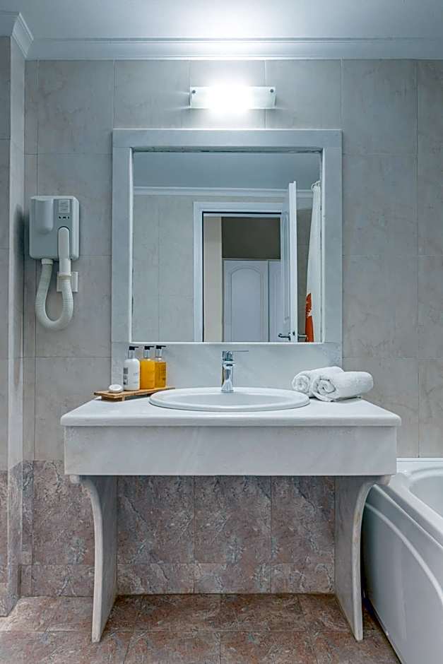 Epavlis Hotel & Spa