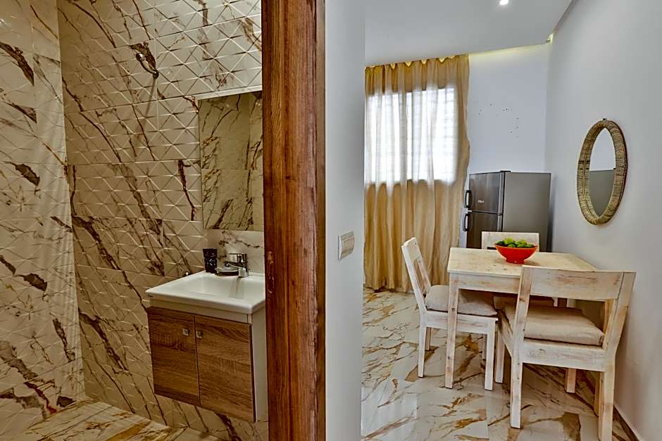 Hanah Apartments