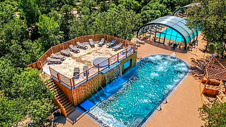 Camping Les Prés du Roi