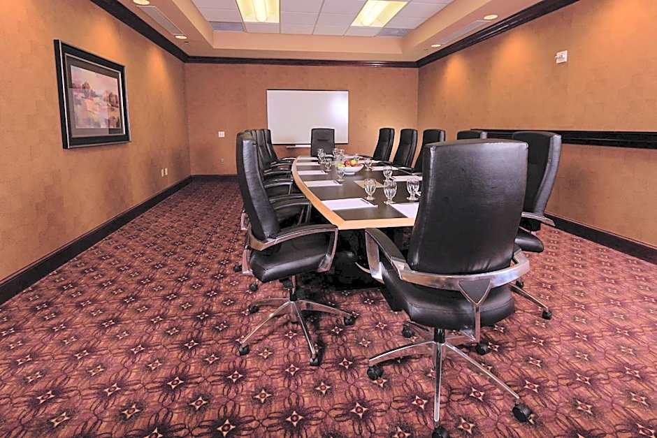 Embassy Suites by Hilton Minneapolis-North