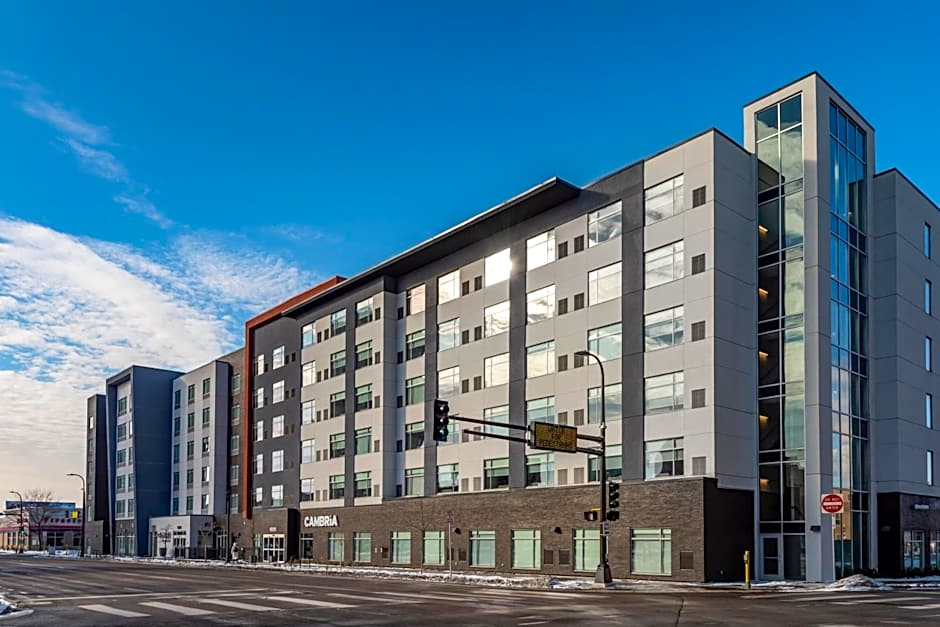 Cambria Hotel Minneapolis Downtown