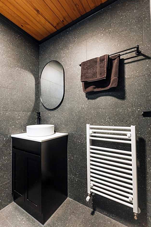 Lakeside Falls Creek