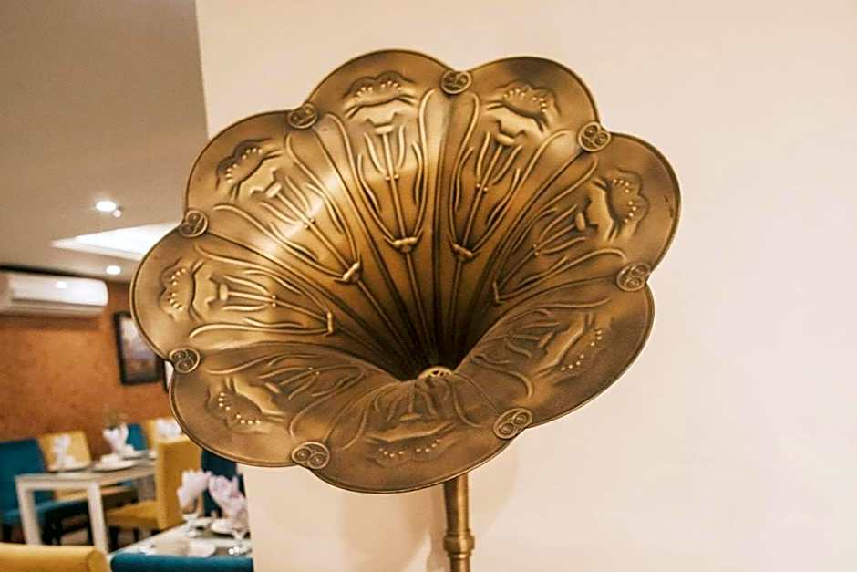 Panorama Summit Hotel