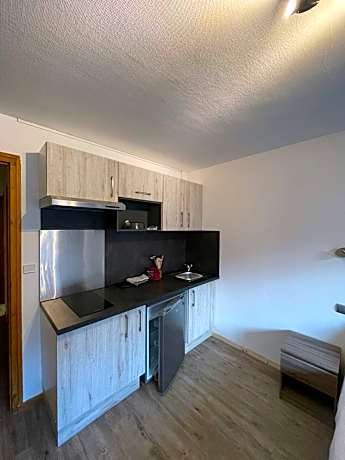 Single Room with Mountain View