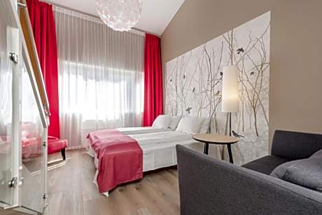 Standard Family Room