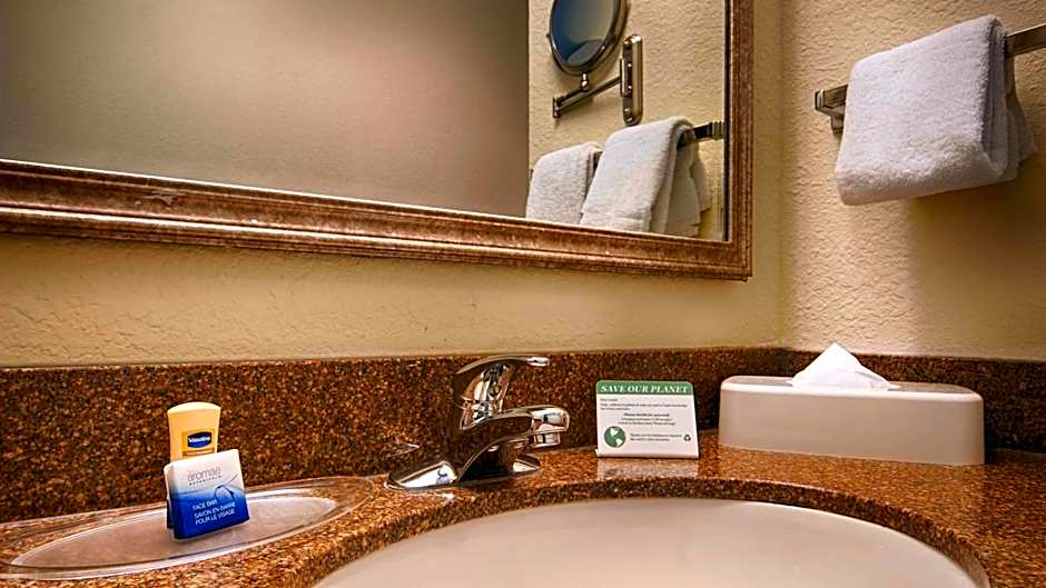 Best Western Plus Newport News Inn & Suites